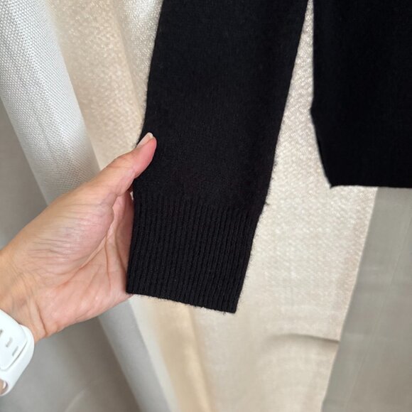 Saks fifth Avenue Cashmere Sweater - Picture 3 of 7